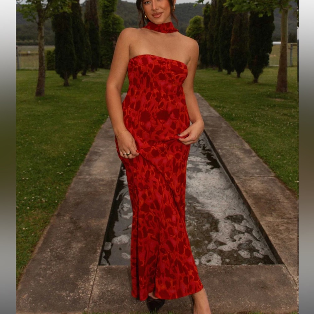 NWT Peppermayo - Under The Pagoda Maxi Dress - Deep Red Floral